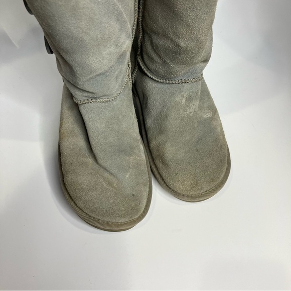 UGG Bailey triple button shearling boots size 7 - Picture 5 of 9